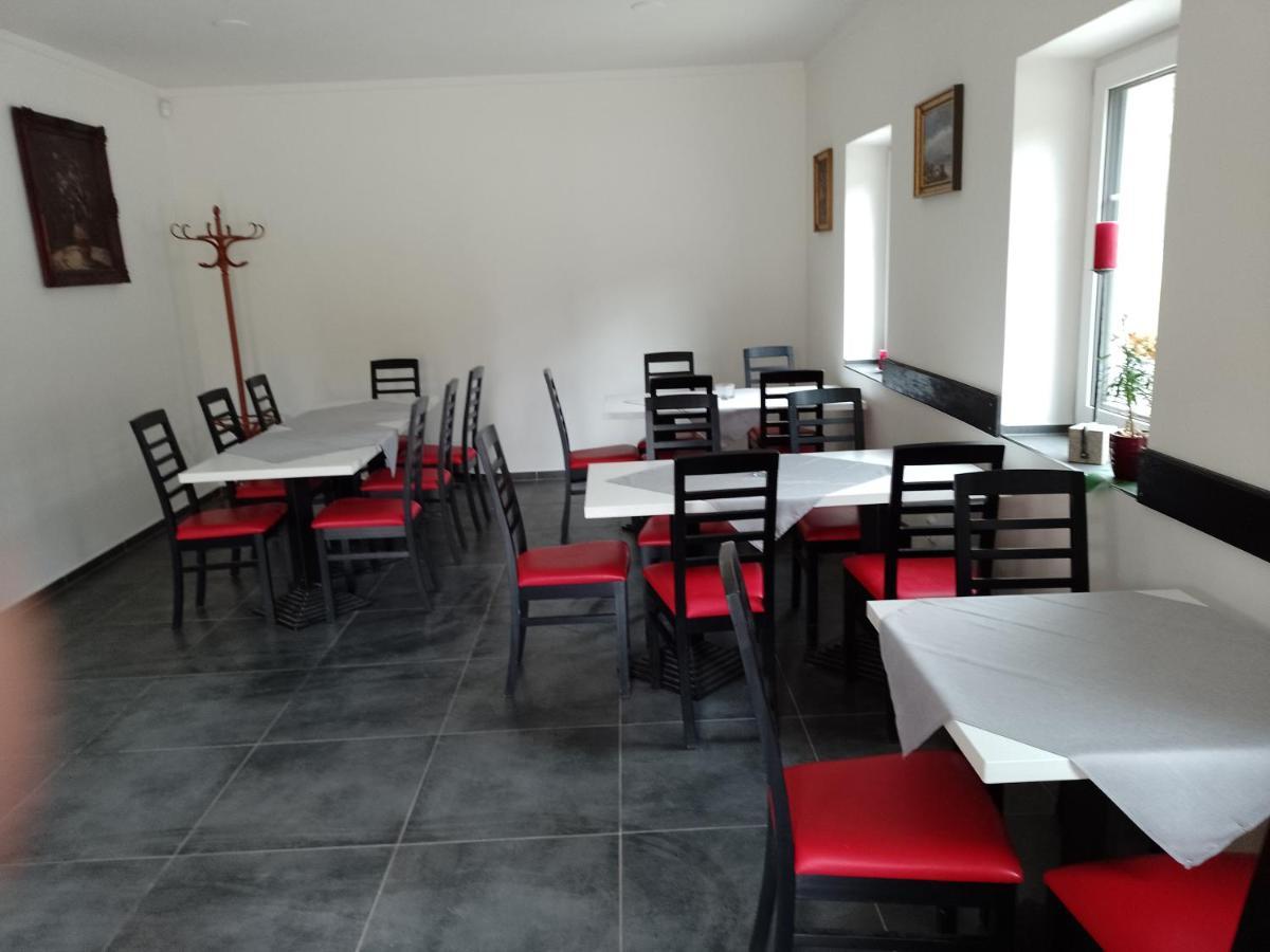 Penzion Litohlavy 17 - Na Samote U Lesa Králŭv Dvŭr Exteriér fotografie